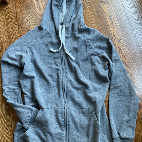 ZYIA ZIPPER HOODIE - Picture 2 of 7